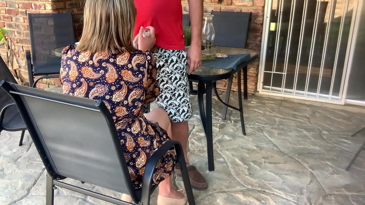 Fucking my neighbours cheating wife outdoors