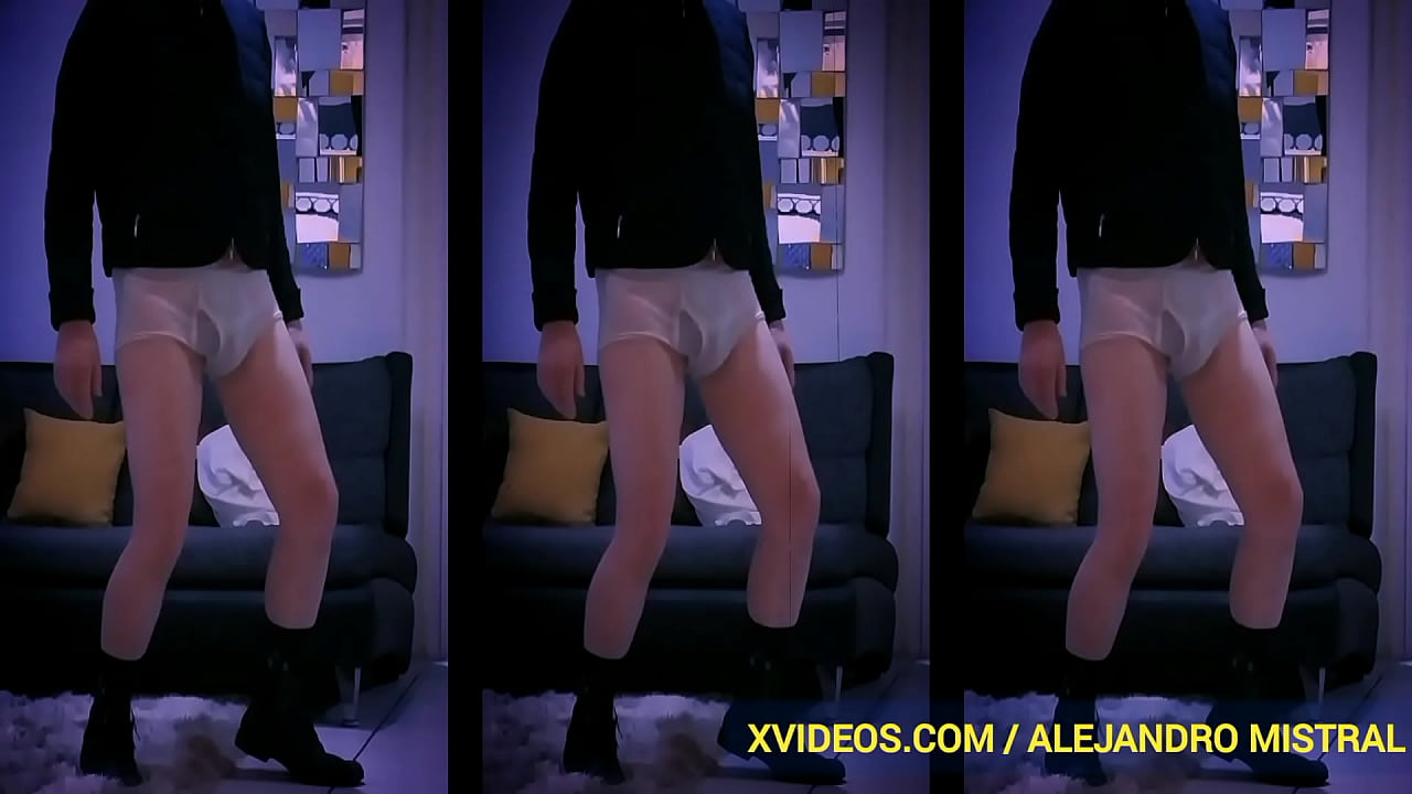 Alejandro en calzoncillos blancos video gay