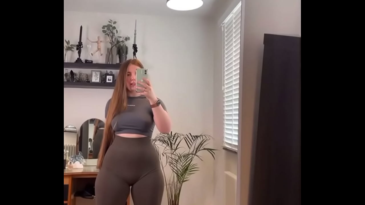 Pawg Displays New Leggings