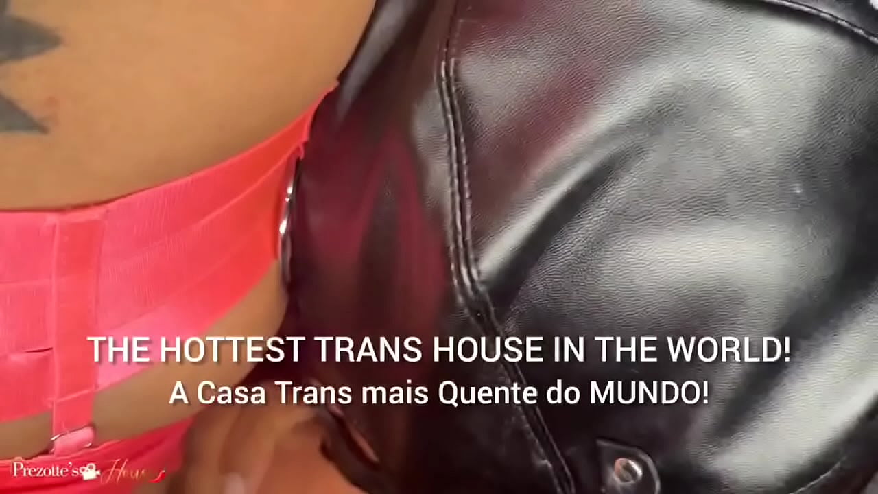 que delicia na HORA DA PAUSA, Travesti dotada Sabrina Prezotte fudendo pedreiro durante intervalo na obra.