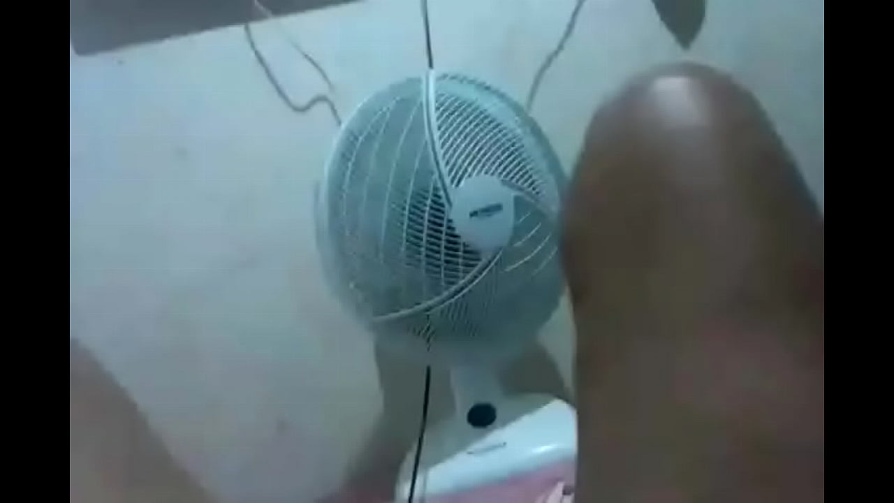 Ela adora me mandar videos a mostrat os seus dotes