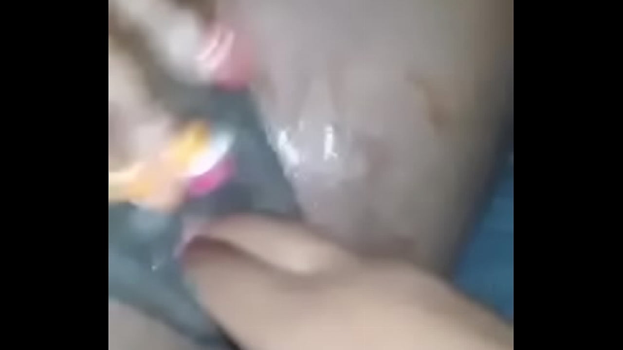 Young black teen squirts