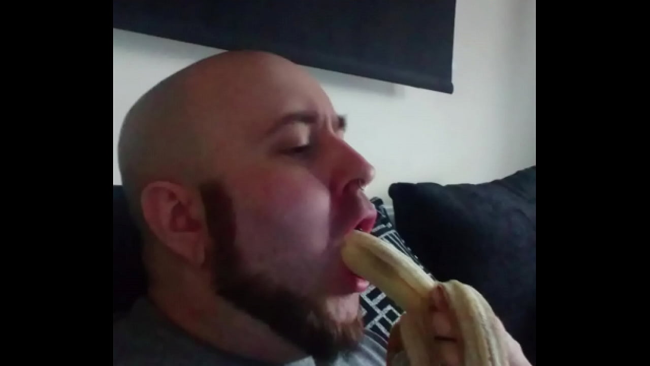 Breakfast banana blowjob