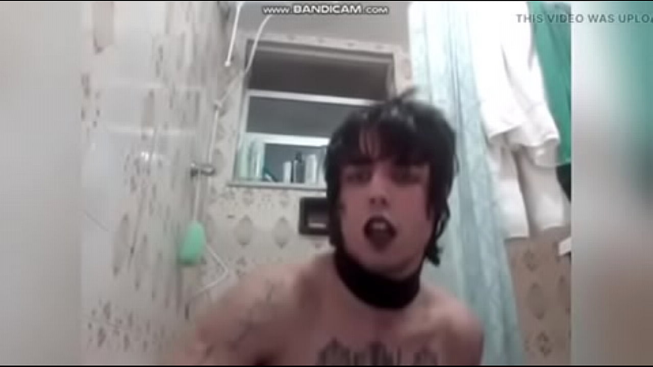 Sexy gothic brazilian tranny