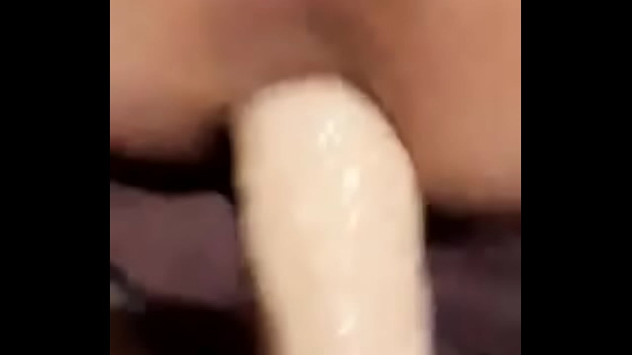 pegging close up