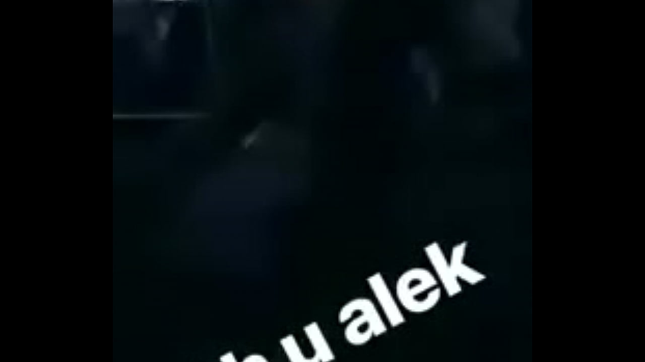 ALEK FUCK TUDO O U ALEK CARAI KKKKKK PEGADINHA