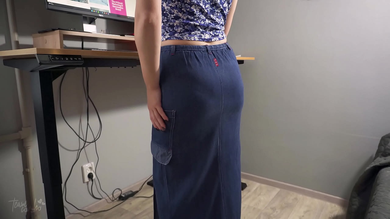 Panty Line Fetish Tease In Long Maxi Skirt