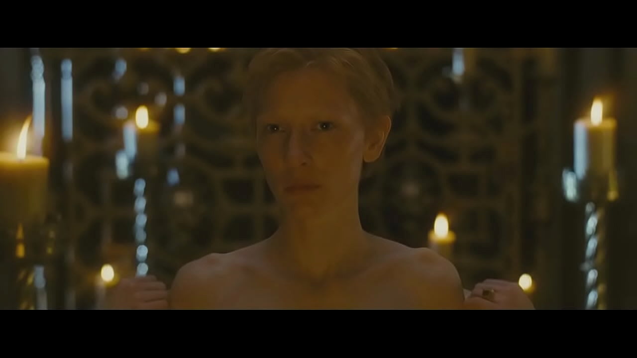 Cate Blanchett in Elizabeth - The Golden Age (2007)