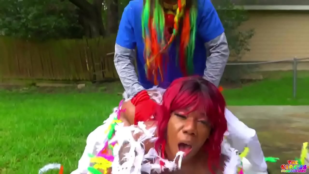 Gibby the clown fucks Sexfeene really hard covered in feathers