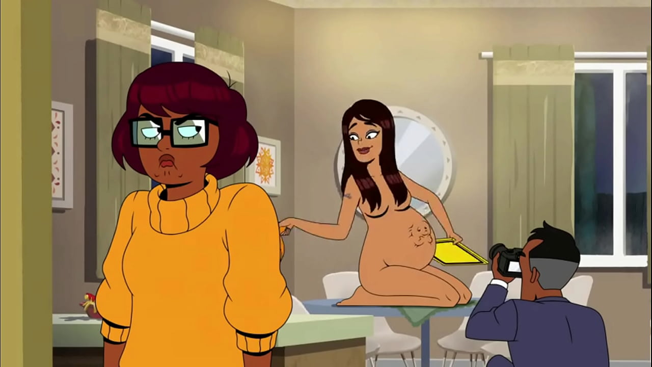 Velma - Naked Pregnant Photos