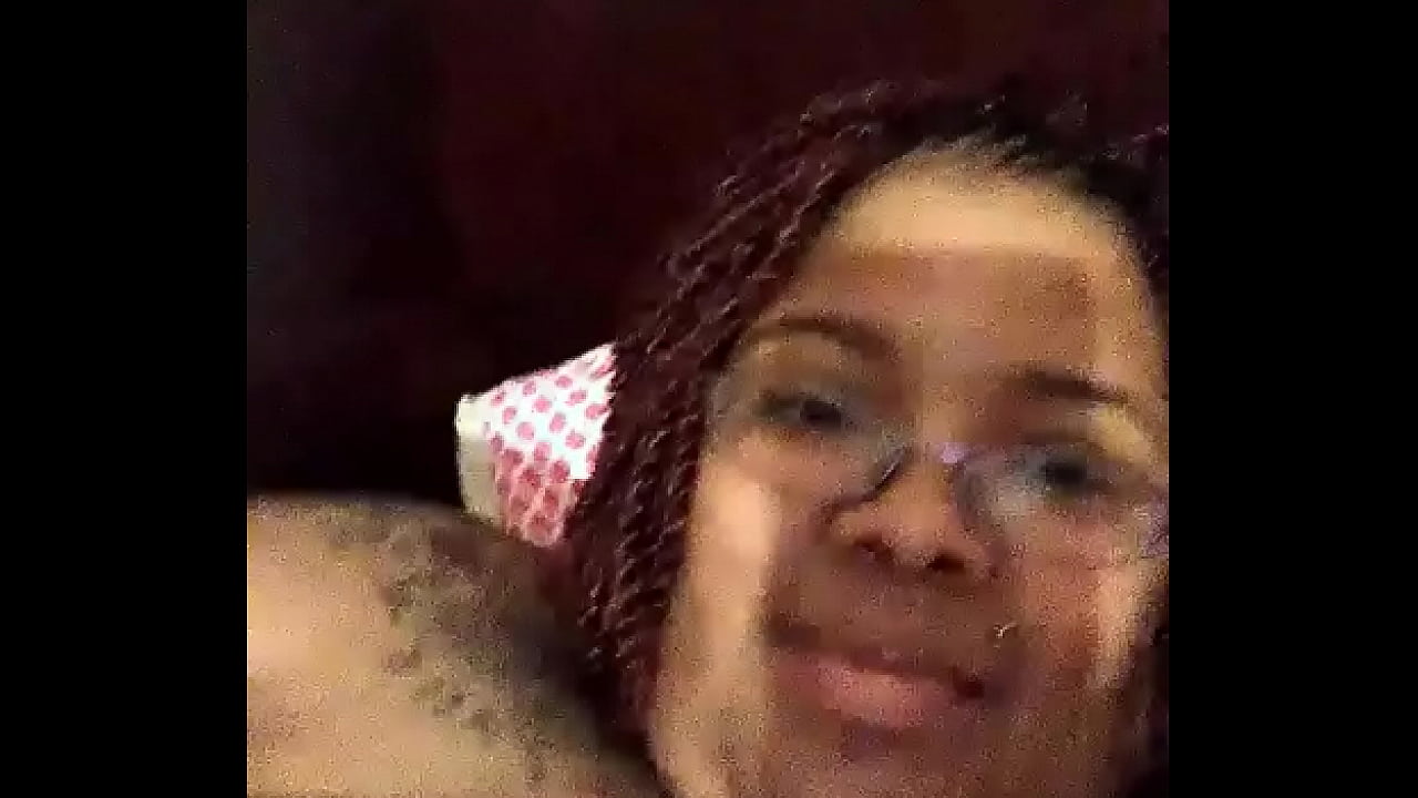 Sexy bbw eats own Juicy cum