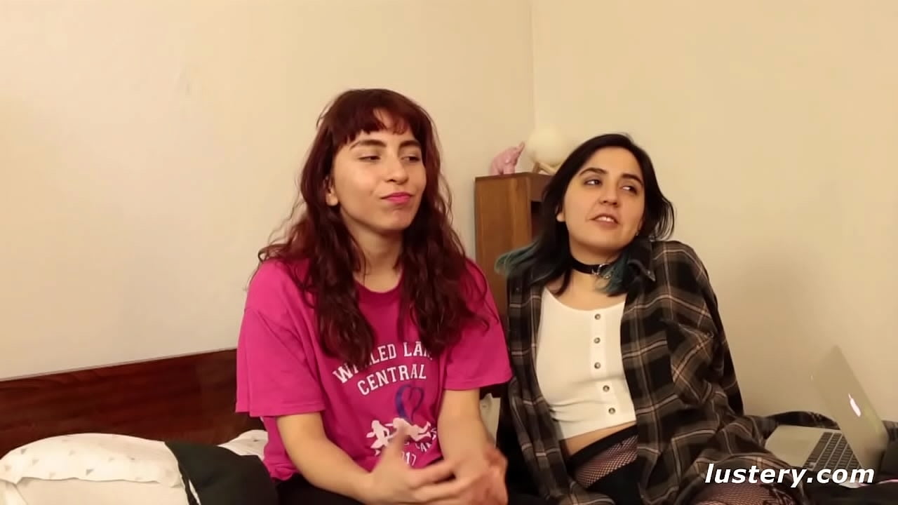 Real Lesbian Strap On Fucking