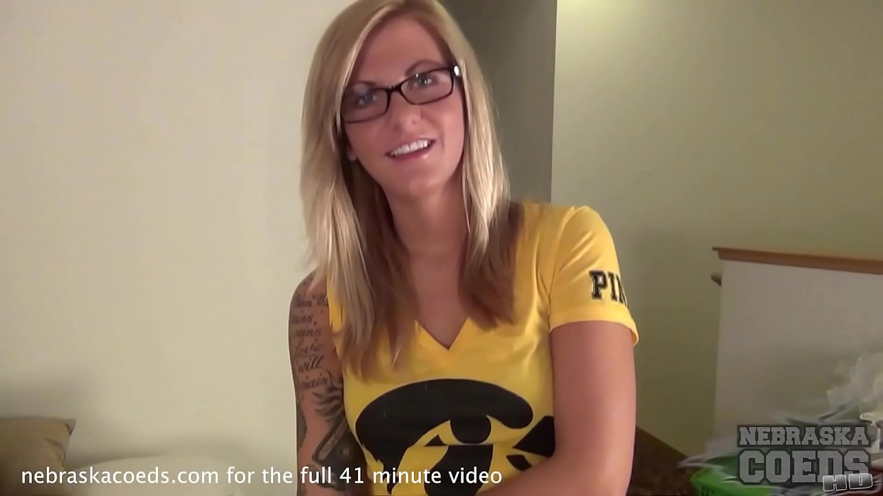 real innocent girl in iowa doing 1st video