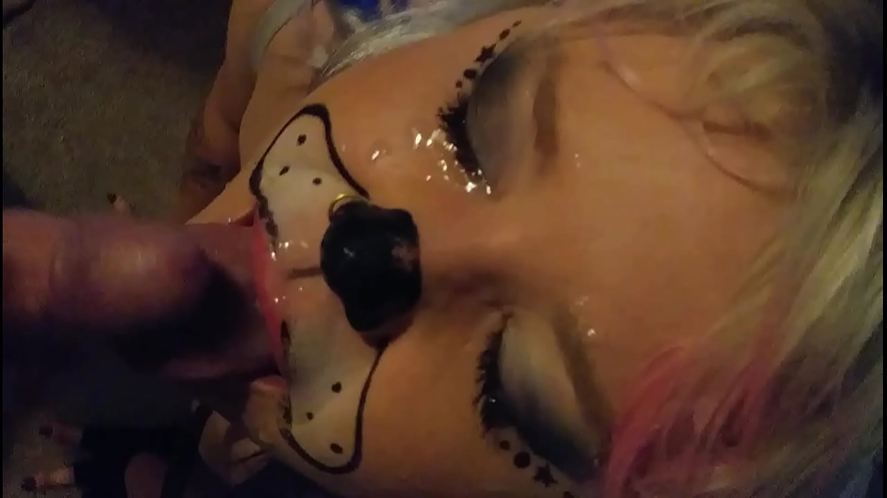 LLIVINGDEADGIRLL Blonde Punk Sucks Dick and Receives a Cumshot