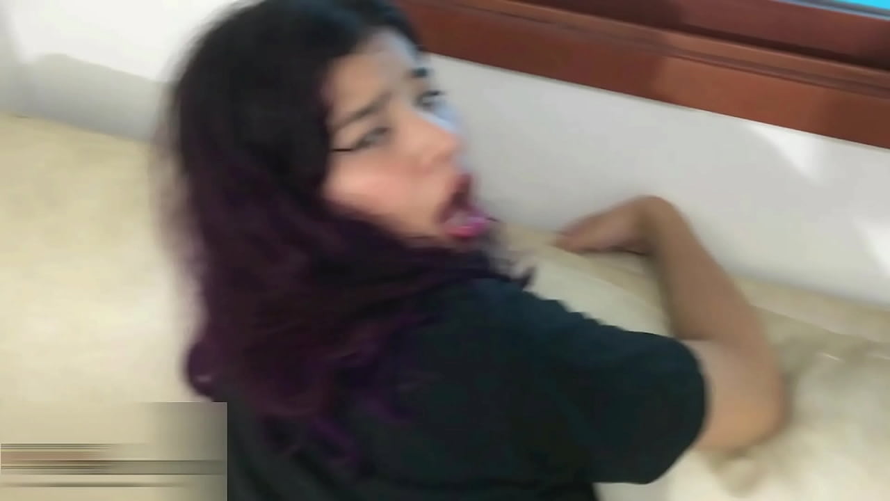 Casero amateur real! Me encanta ver la cara excitada de mi hermanastra mientras la follo