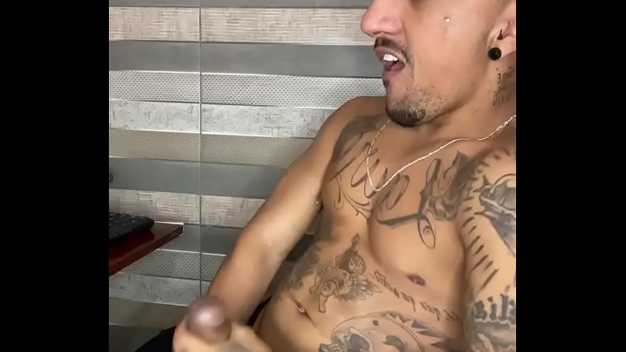 Batendo uma gostoso