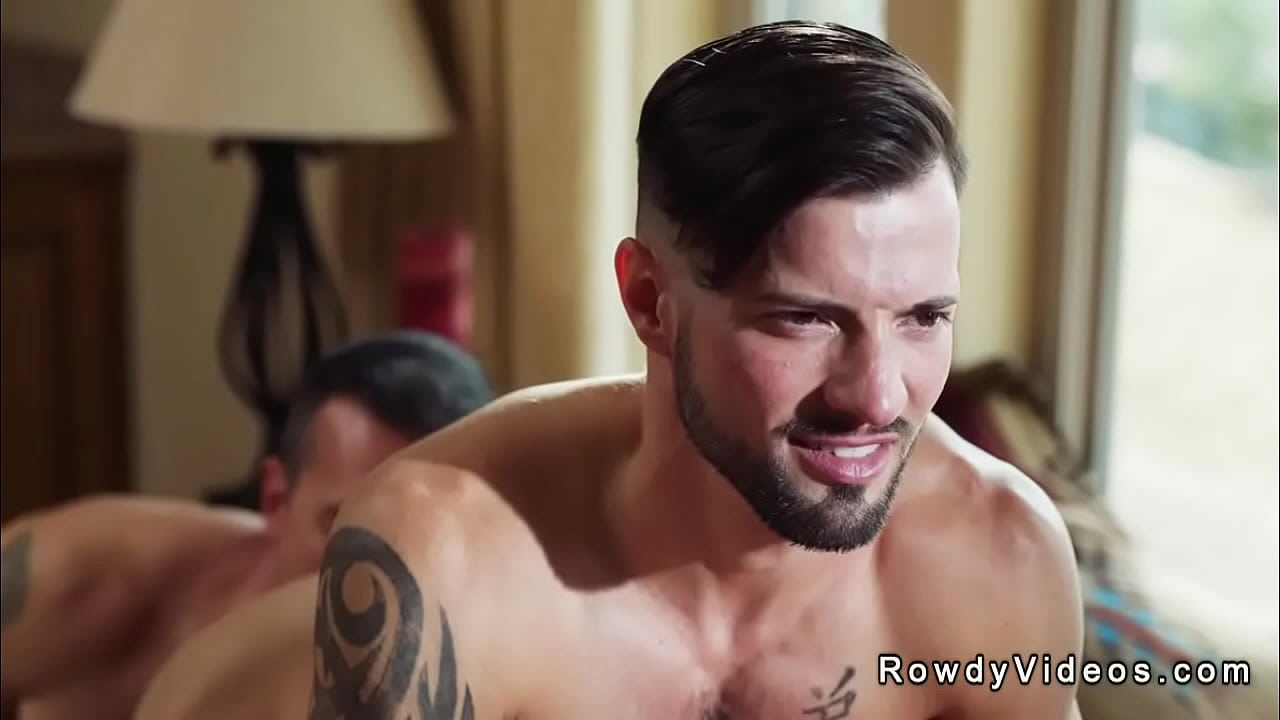 Casey Everett lures handsome beardy gay man Derek Kage in his luxurious country home where rims his butt and anal fucks with big cock