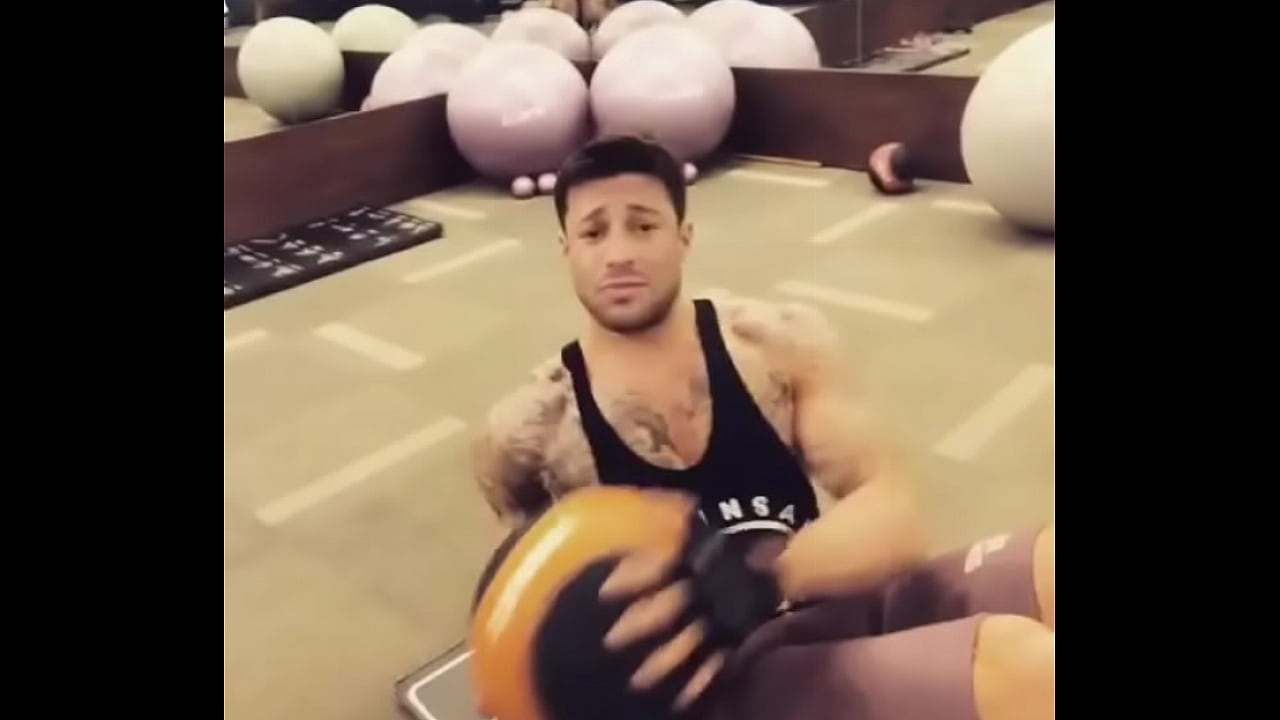 Duncan James In The Gym