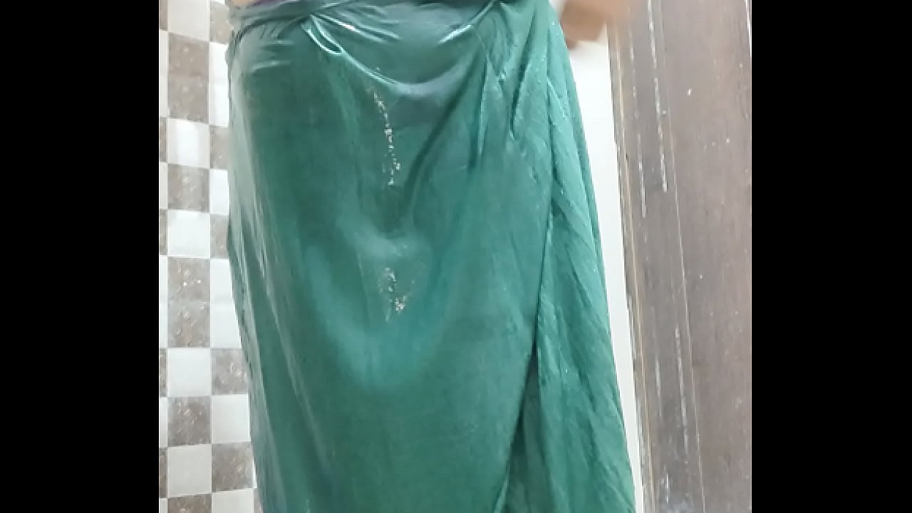 Sonam bathing with Indian dress