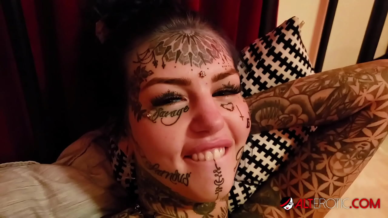 Big tit tattooed bombshell wants to be fucked bad!