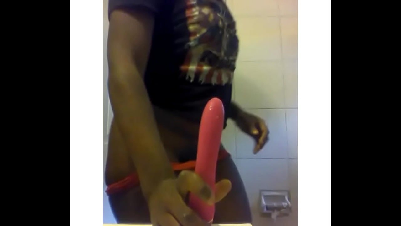 HAving Fun With the Dildo