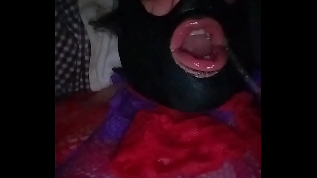 Black convict needed for piss party in her mouth