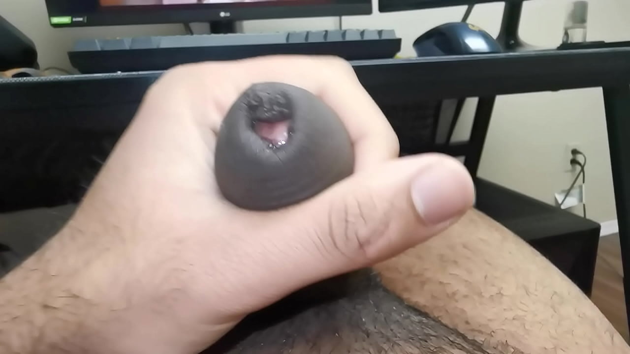 Cumming to porn