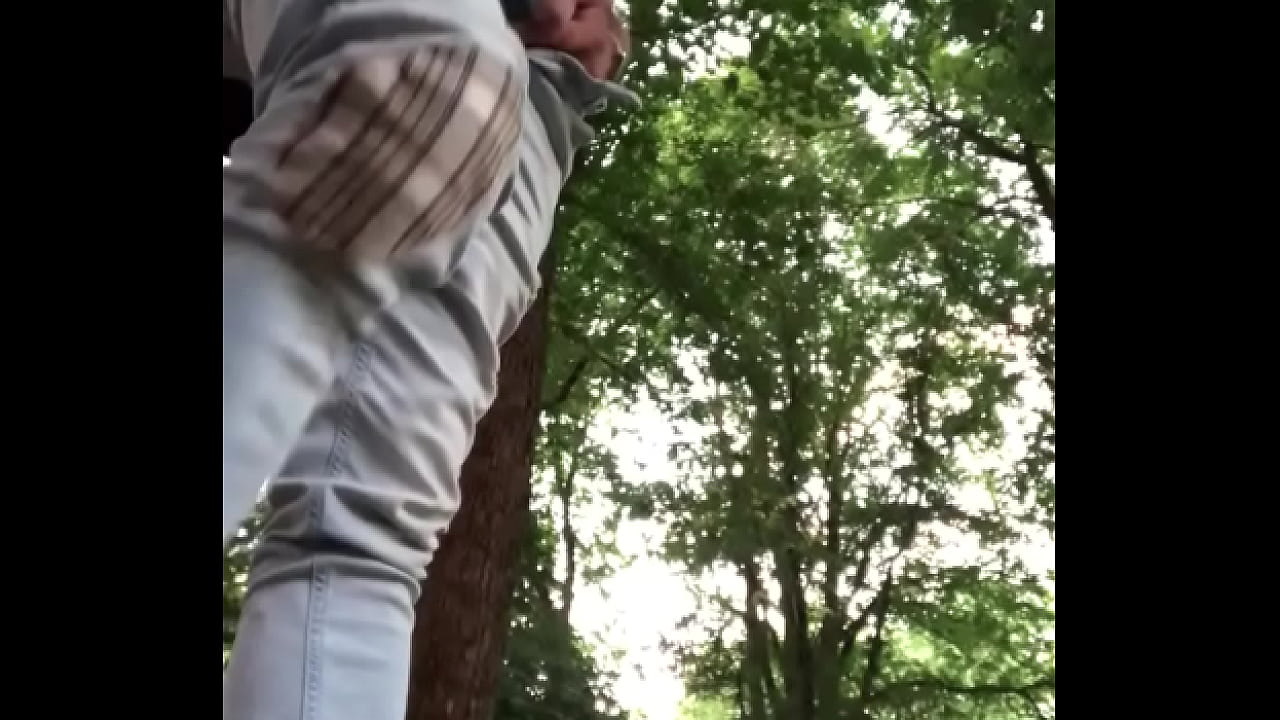 Me pissing in park