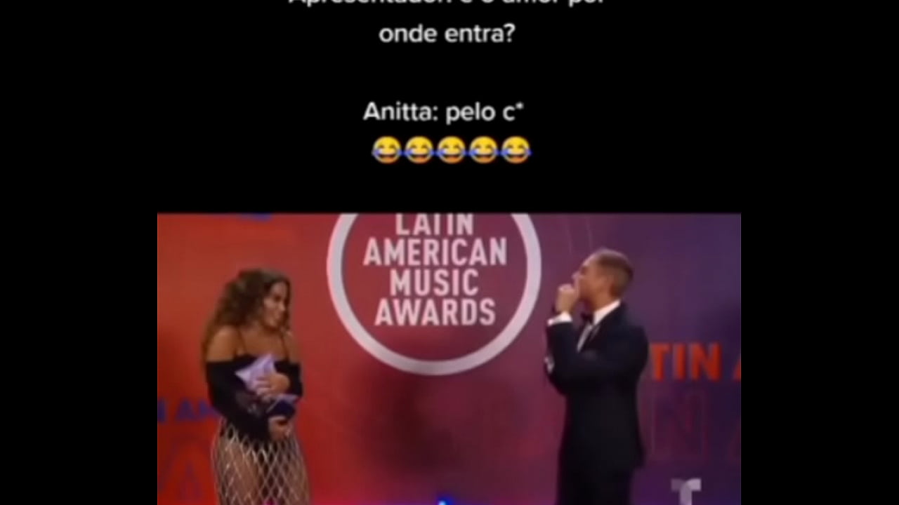 #Anitta