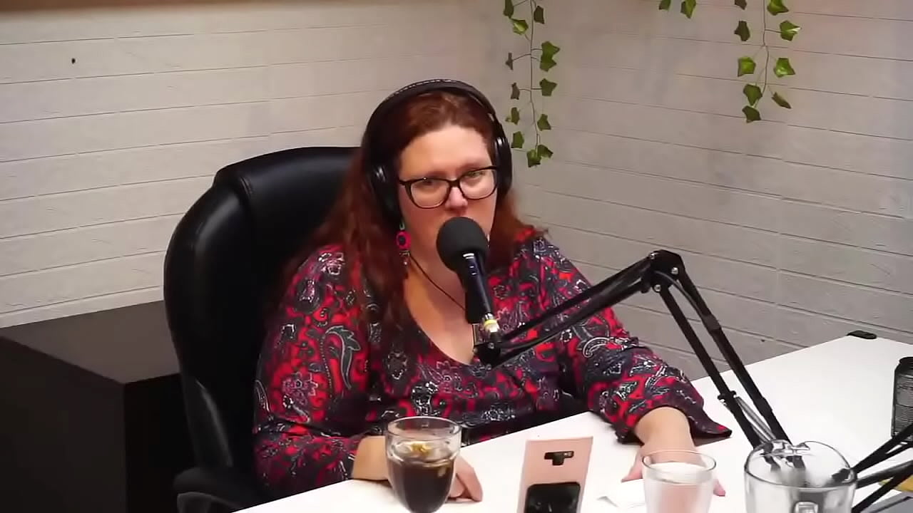 Camila Voluptas e Edgar contam nesse podcast como foi a festa de swing que eles fizeram na mansão para os membros da sociedade Voluptas