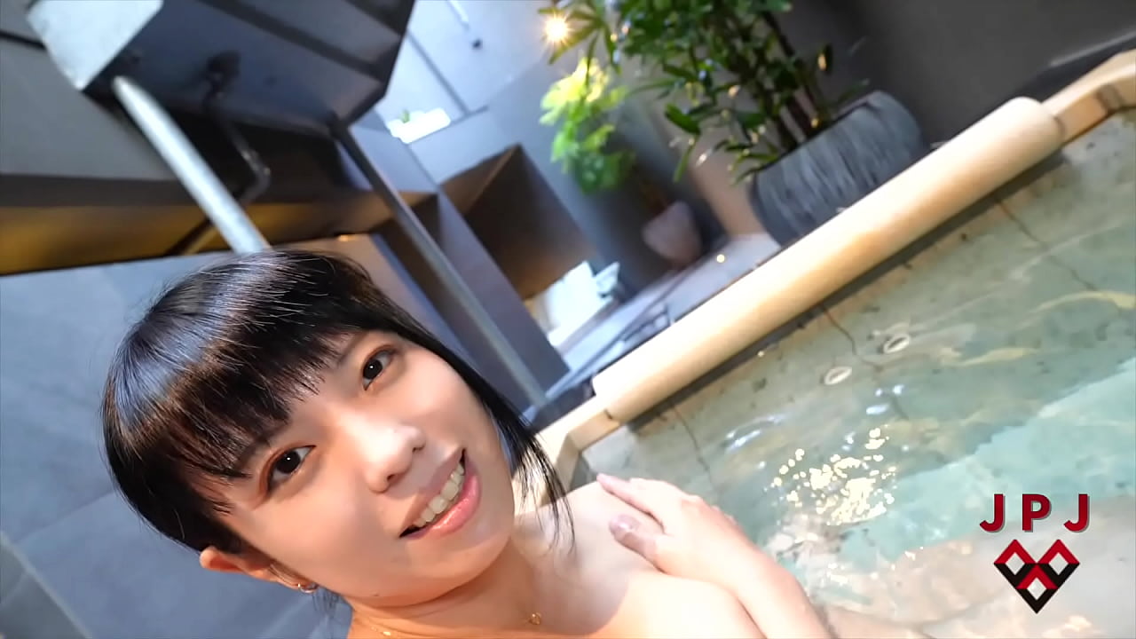 SEX in the hot spring!!