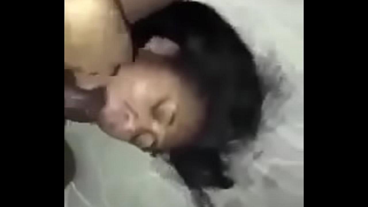 Thot sucking dick