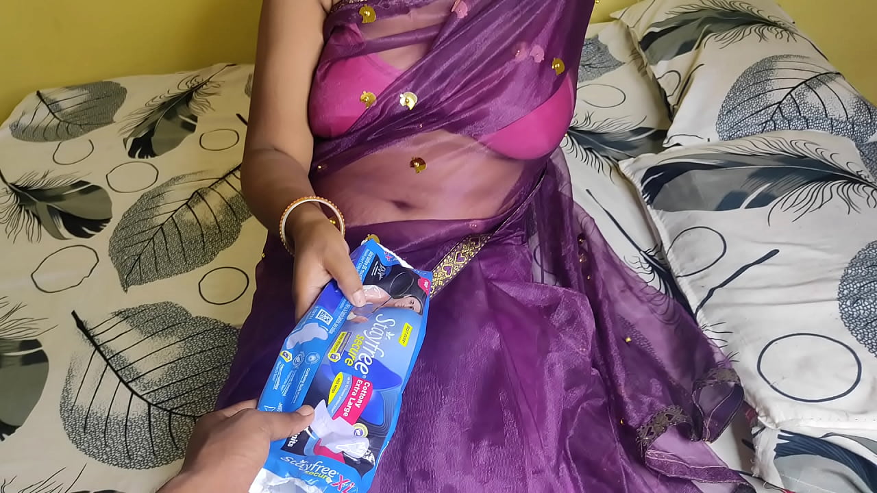 Stepmother ne mangvaye apne bete se pad or uske baad chudvai apni chut Hindi audio