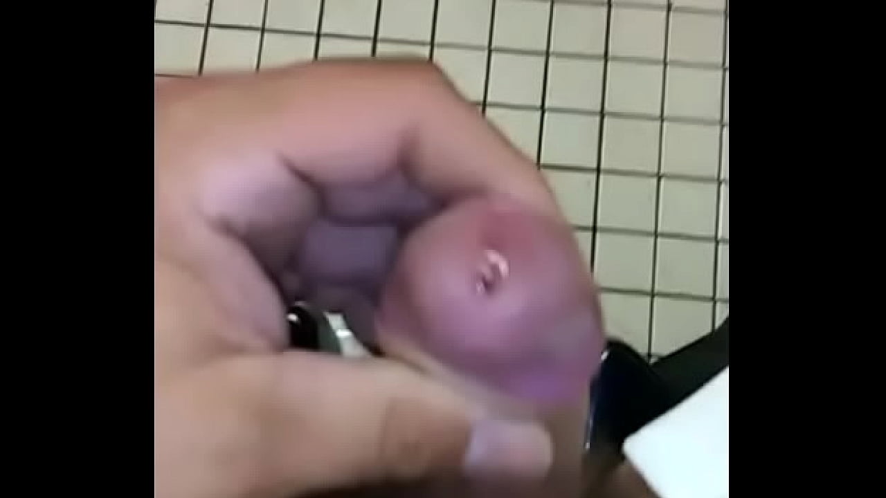 Cumming in Restaurants Powder Room!!