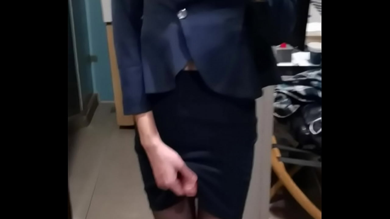 crossdresser masturbation