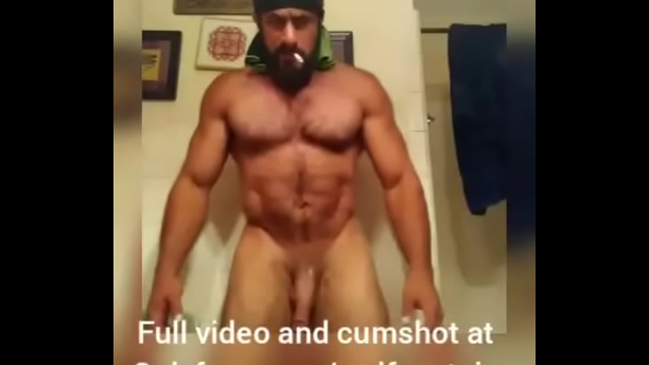 Muscle Stud Posing Nude and Jerking Off Cumshot