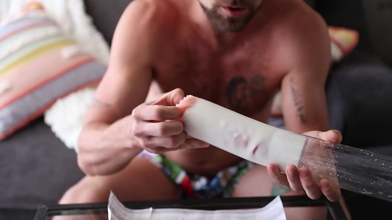 Gay Pornstar Makes Dildo from His Penis! Clone A Willy: DIY Dildo