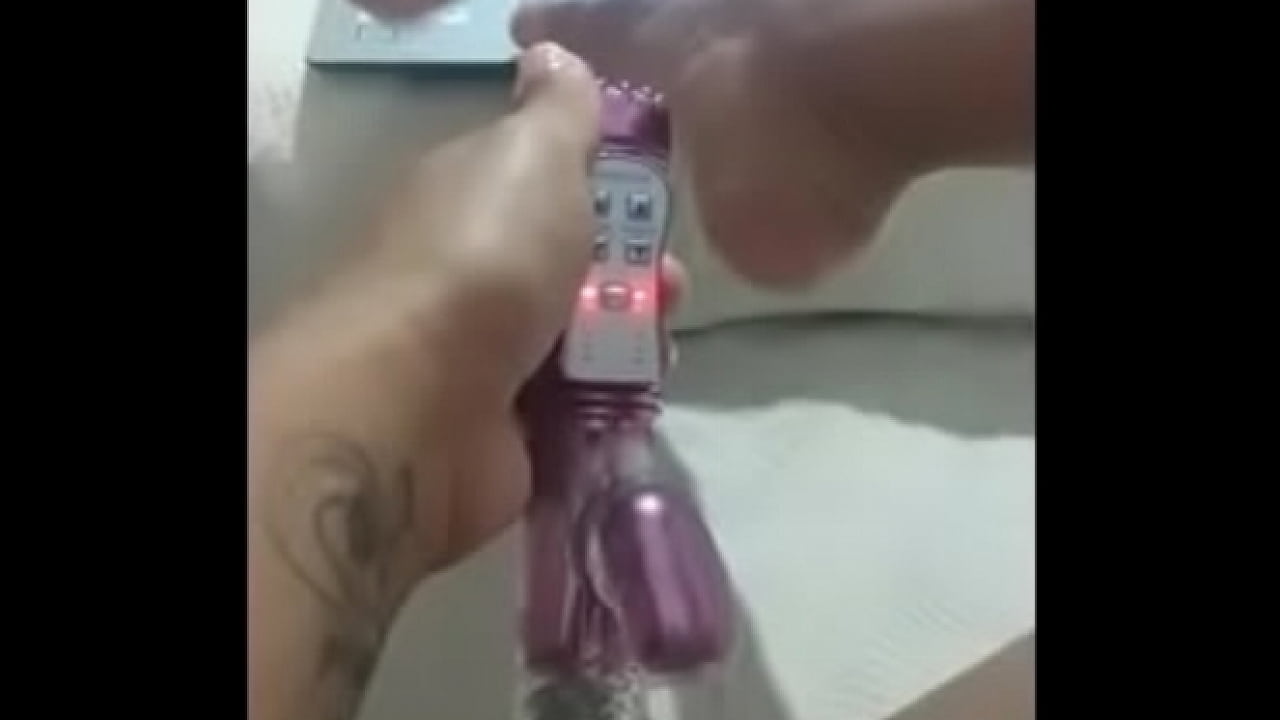 Gata do insta se tocando muito e gozando com vibrador dani.ribeiro31