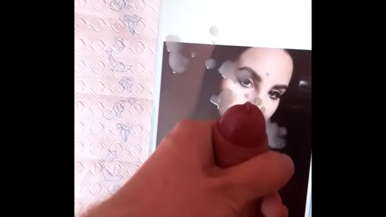 CUMMING ON LANA DEL REY FACE (HOT)