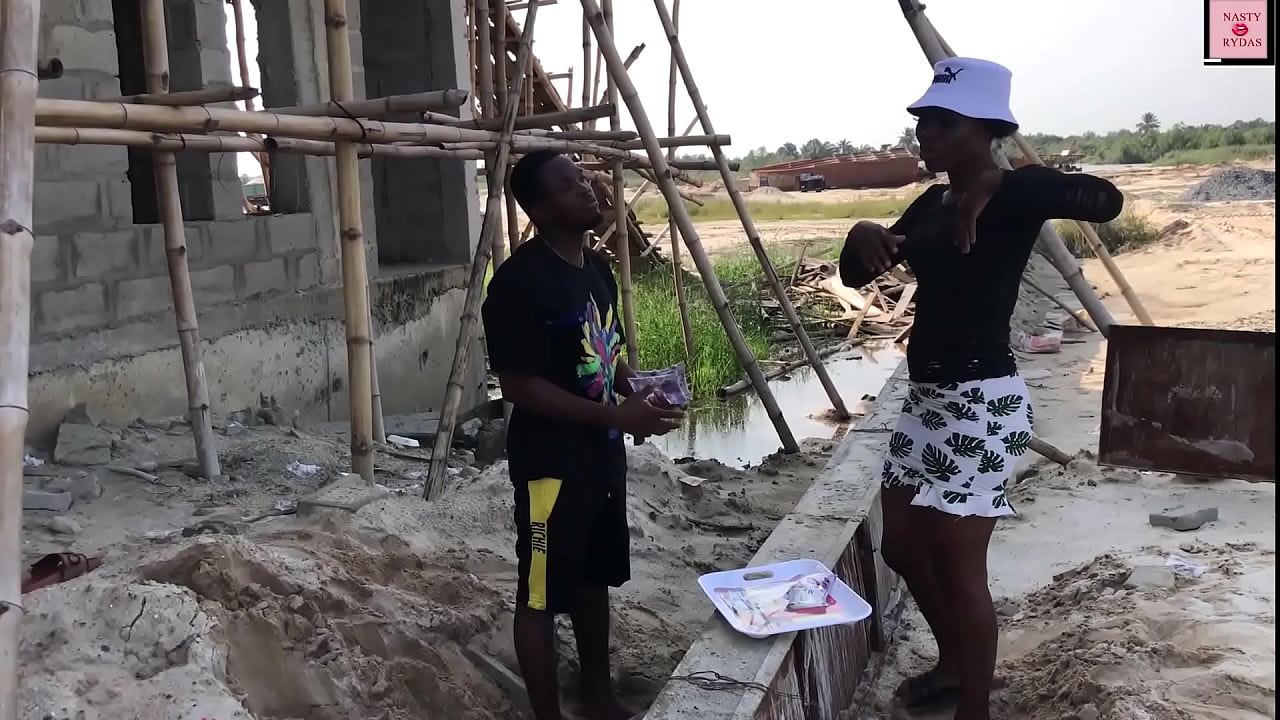 SACHET WATER SELLER FUCKED BY A LABOURER IN AN UNCOMPLETED BUILDING