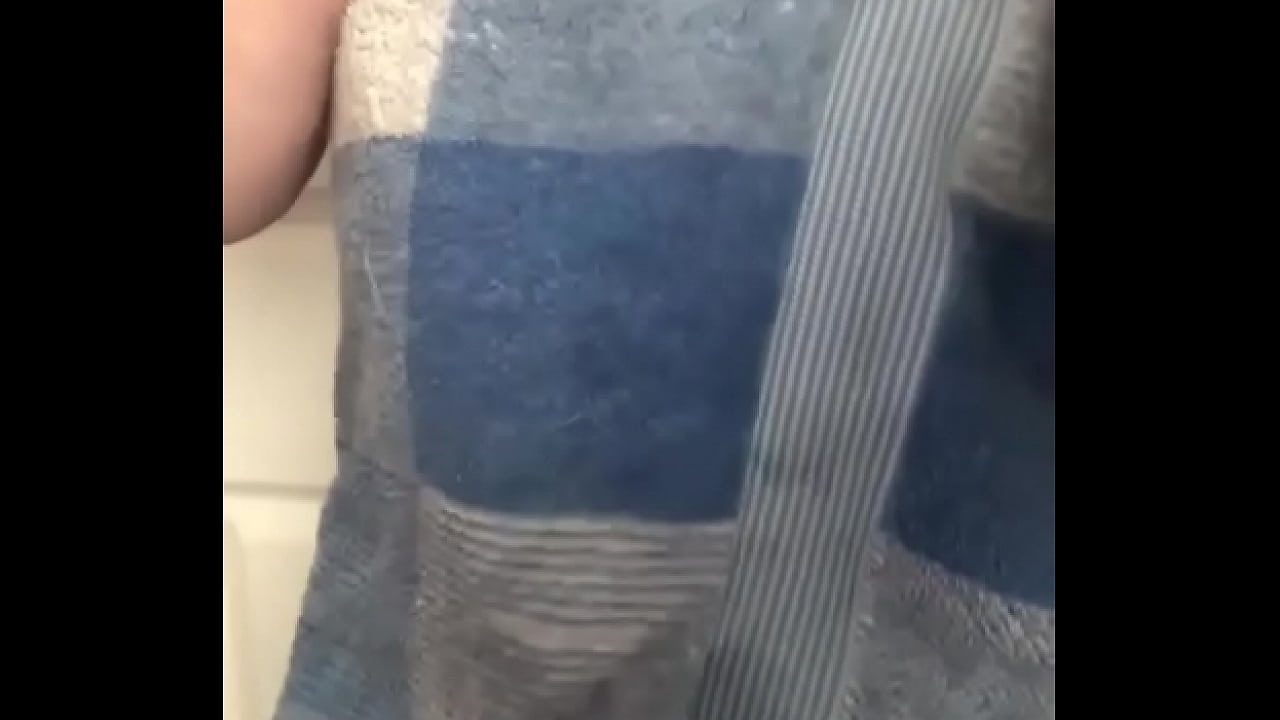 Flashing towel drop big tits