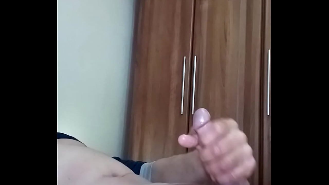 I SHOOT MY LOAD OF CUM USING MY MUSCLES IN MY MEATY STICK!!!