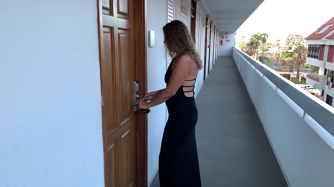 Hotwife Plays With Herself On The Hotel's Balcony