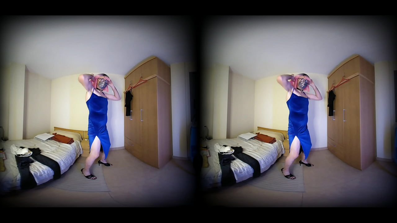 Sissy in fitting room [VR180]