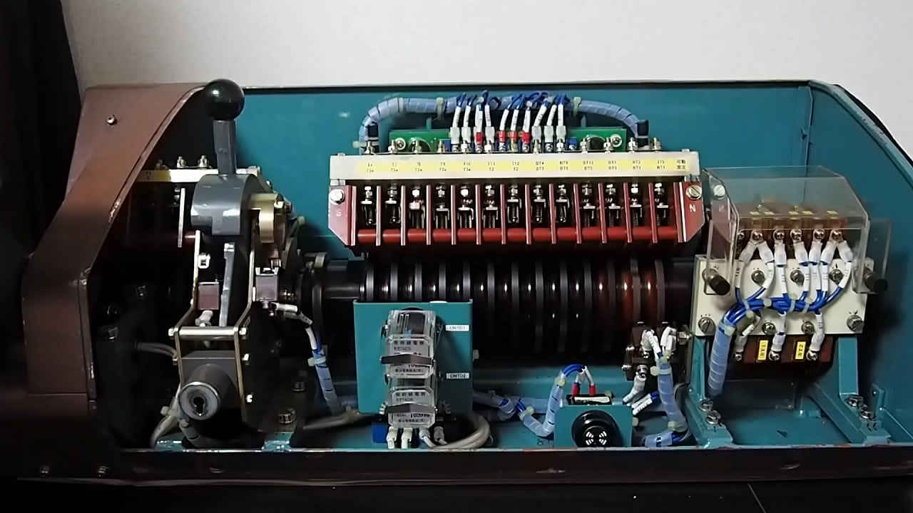 ES26型主幹制御器動作実演