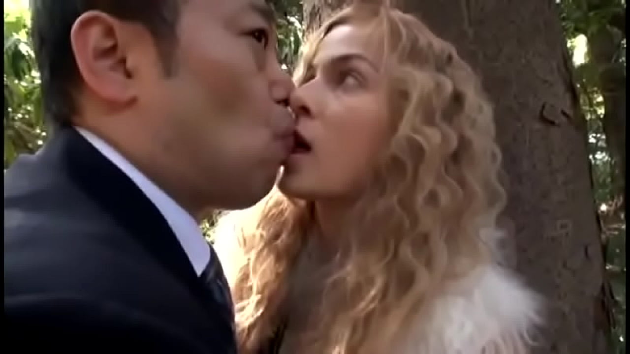 Blonde takes Japanese tongue