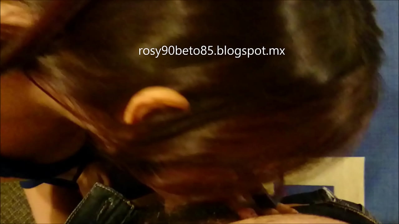 Rosy 25 de Mexico DF ... Sesion en hotel mamando Parte 2