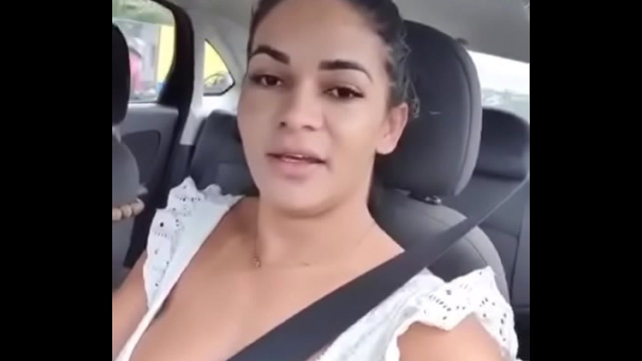 Luna responde, e menino ou menina? Tire suas duvidas aqui com ela a rainha do porno. Diretamente do UBER