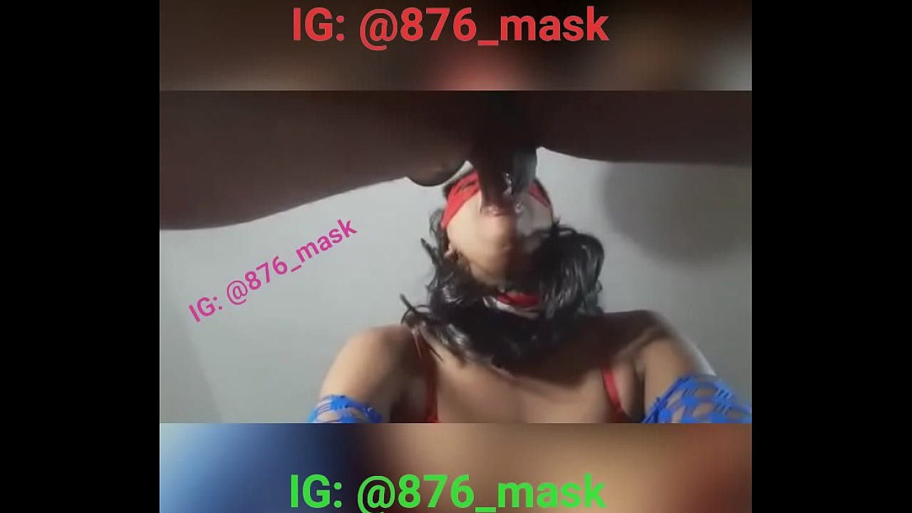 @876 mask