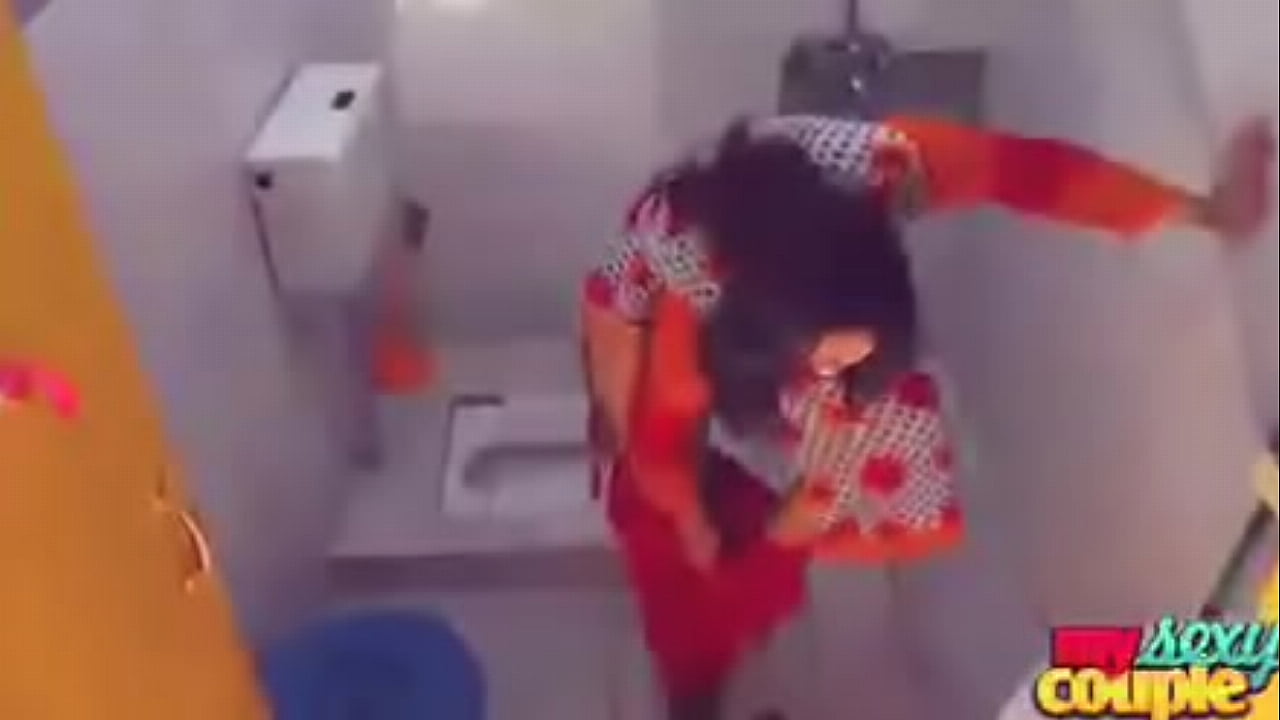 Indian Bhabhi Bathroom Sex